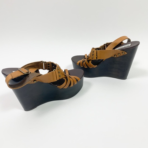 Steve Madden Leather High Wedge With Platform - Picture 5 of 7
